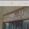 bearandhoneycandle.com